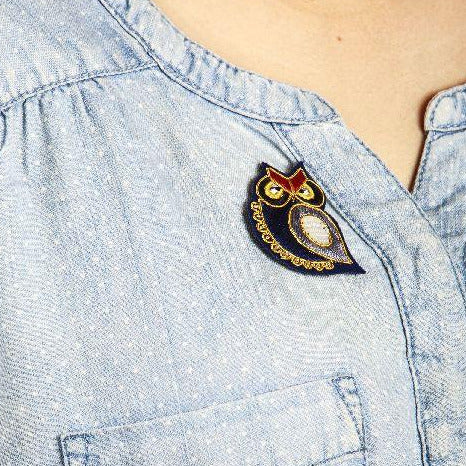 Zardozi Brooch: Ullu ka Pattha! ('Wise' Owl)