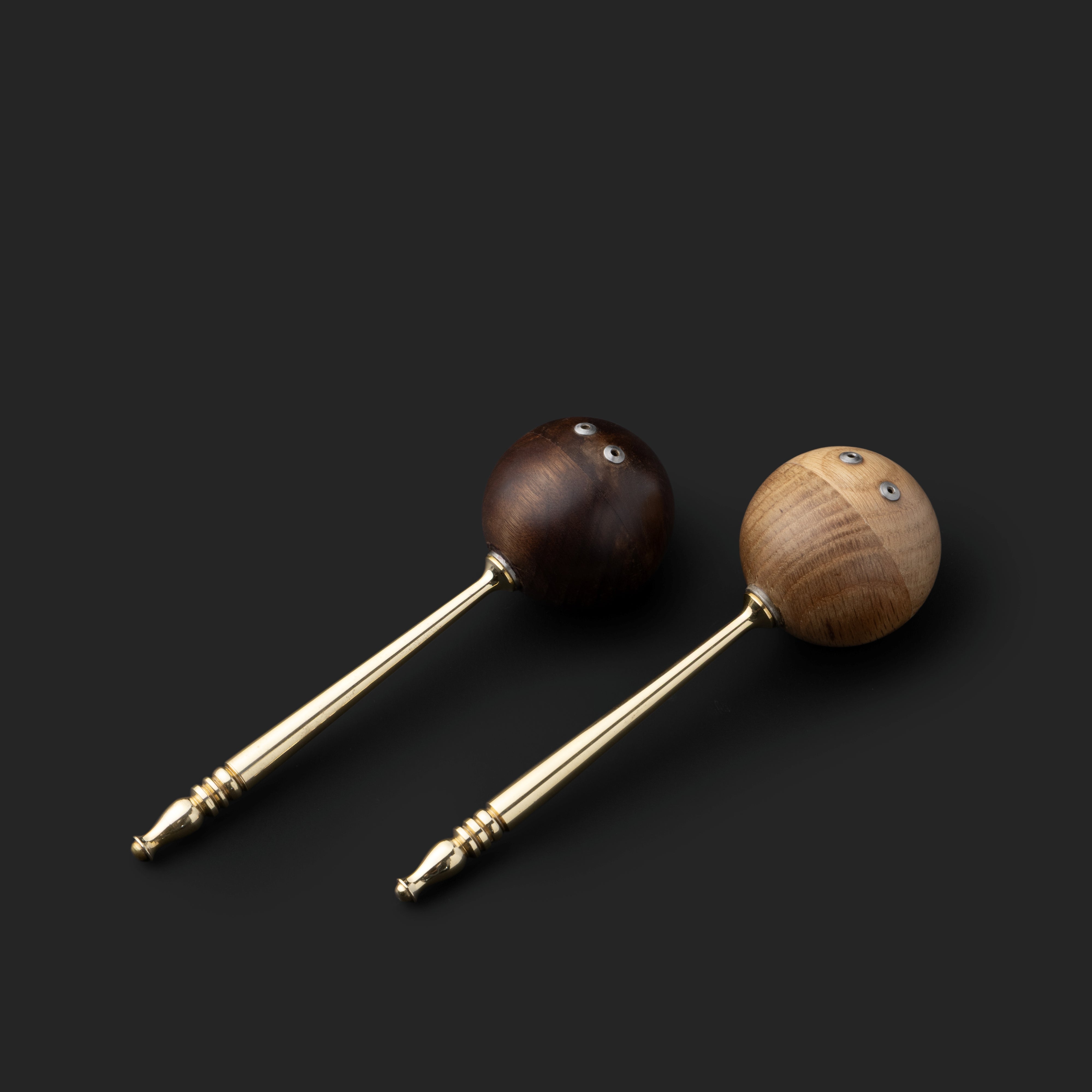 Gada Salt Pepper Shaker Sona