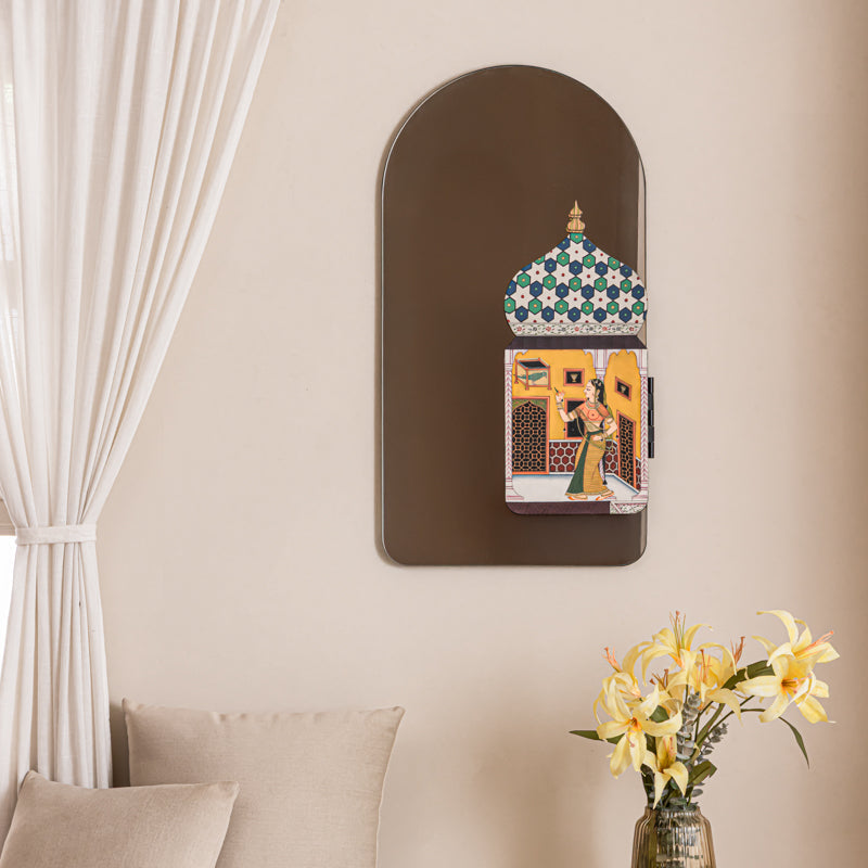 Tutinama Mirror