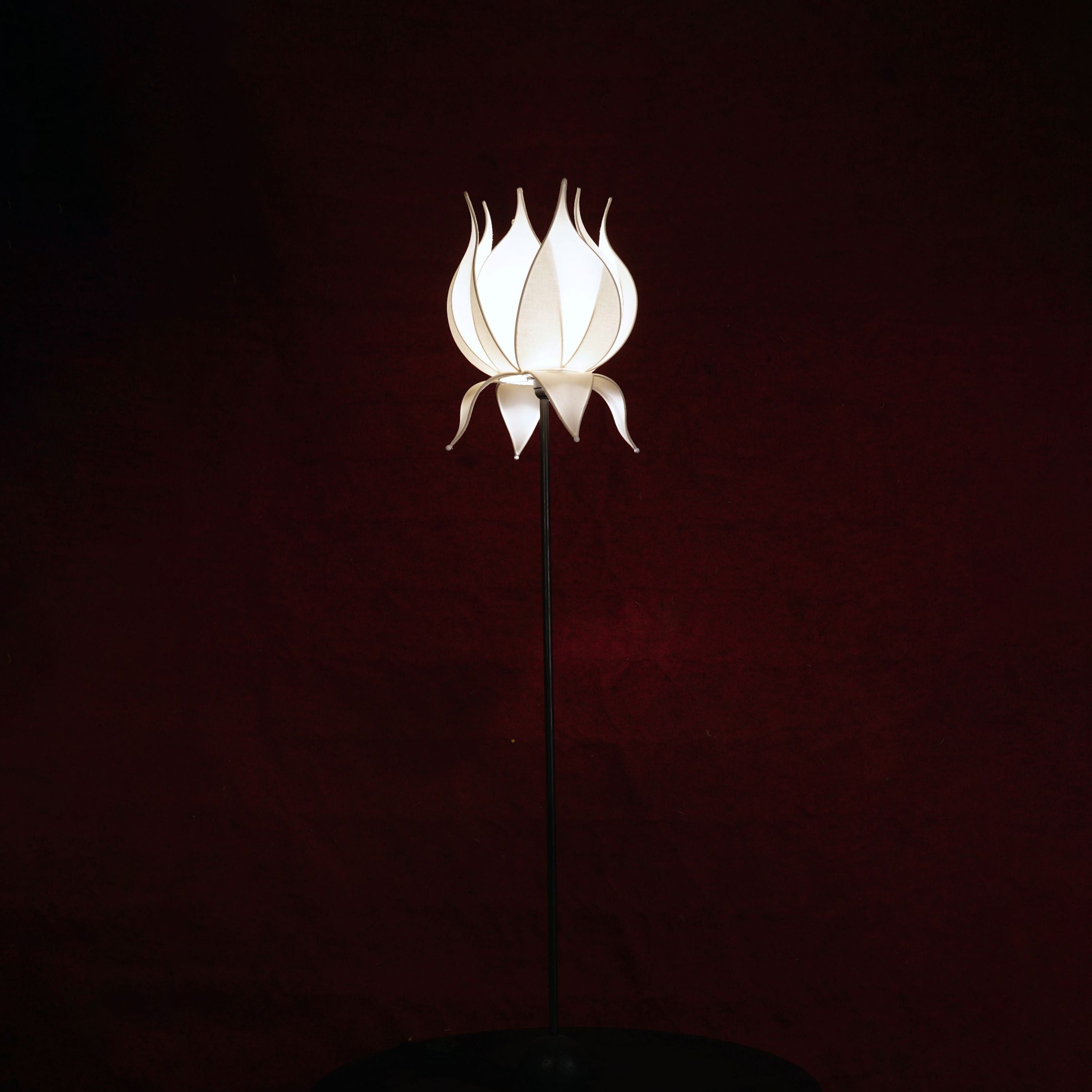 CI Floor Lamp Base With Lotus Lampshade L