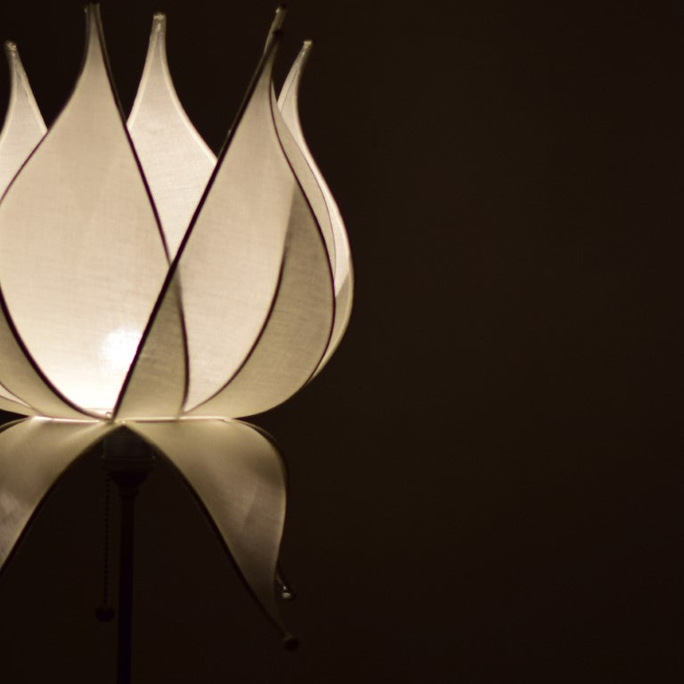 Floor Lamp Base with Lotus Lampshade S