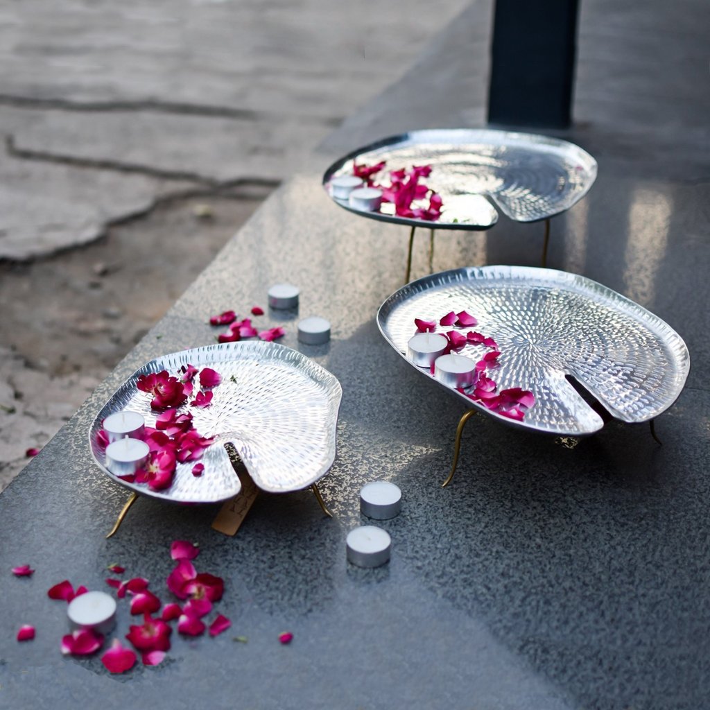 Thathera artisan’s hand-hammer aluminum/copper, padma tray, handcrafted tray, wall decor