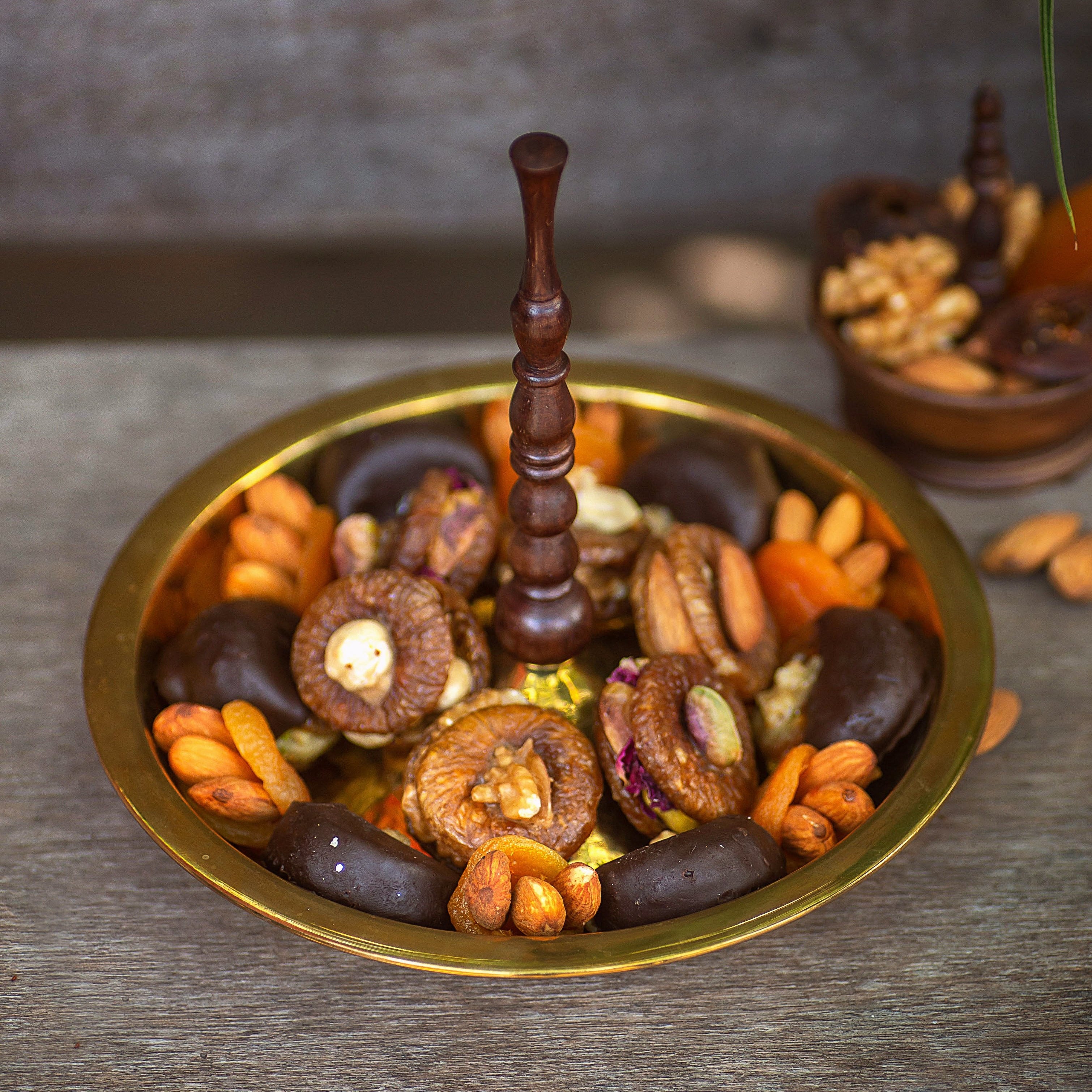 Suri Platter