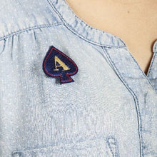 Zardozi Brooch: Ikka Ace! (Top Of The Game) Rakhi Zardozi, Velvet, Silk Thread