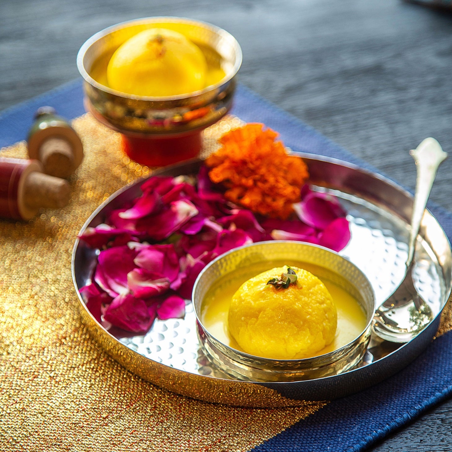 Hookka Thaali Gold Kalai Set of 2