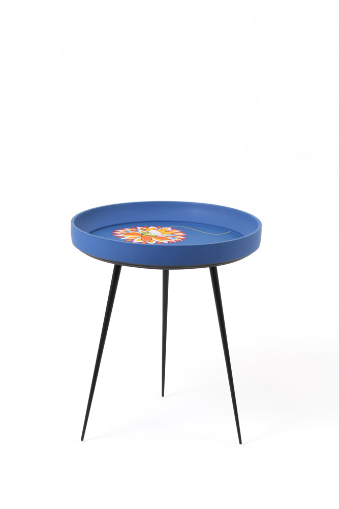 Kalam Table The Egret on Rainbow Lotus Yantra