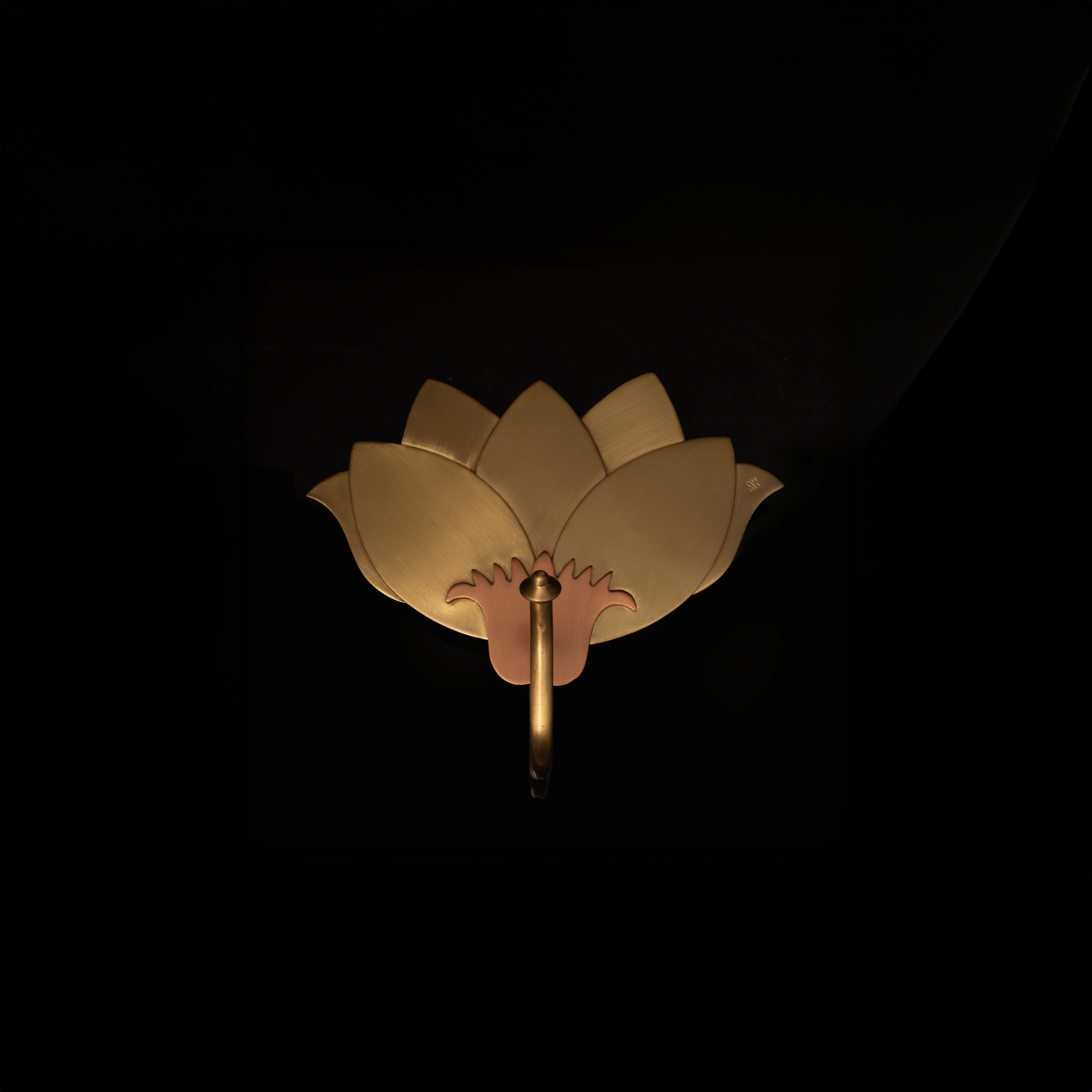 Lotus Hook
