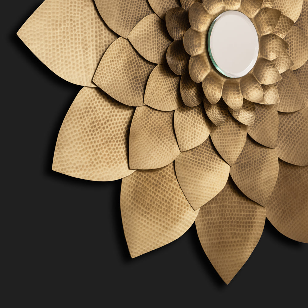 Luxe Me Lotus Mirror Sona