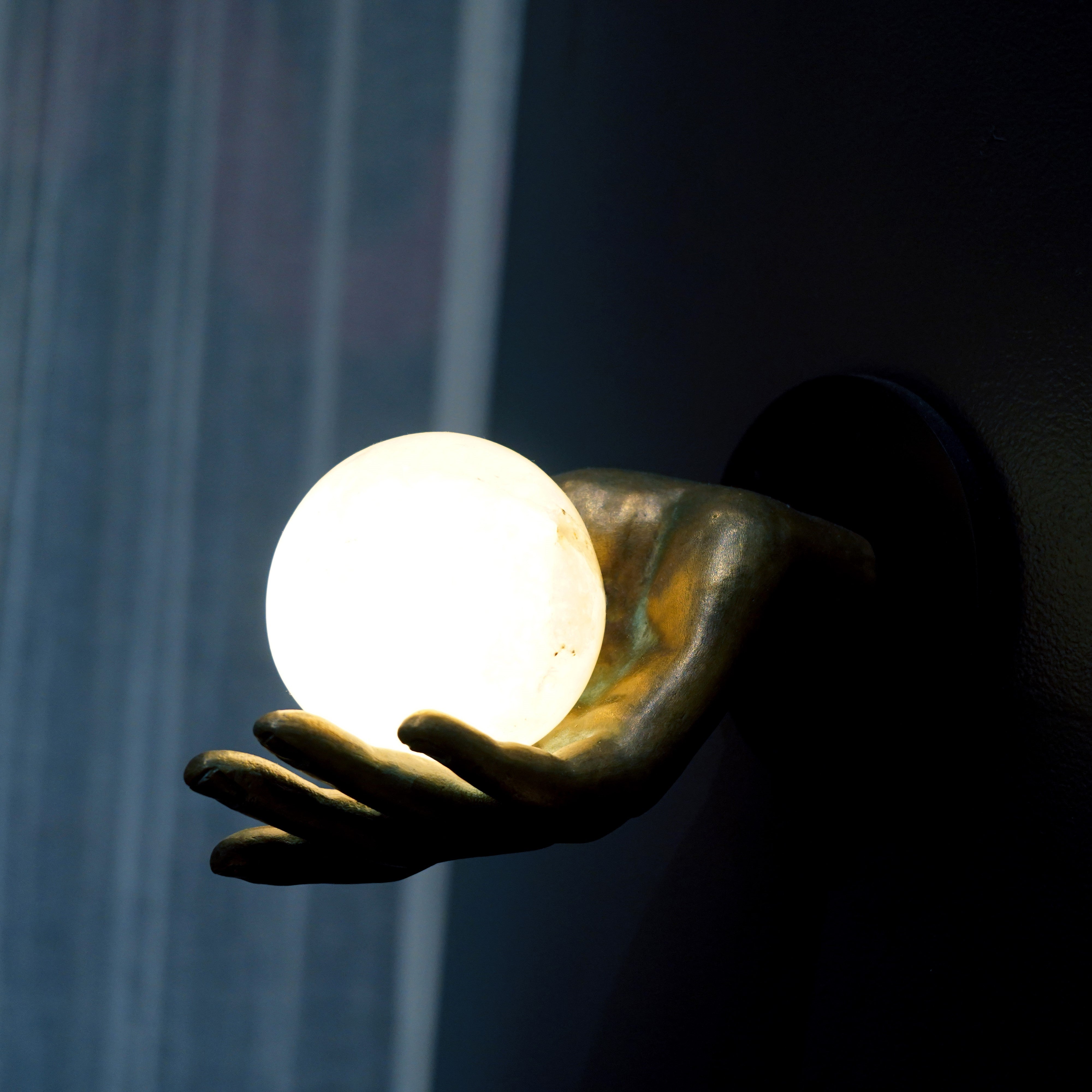 Mudra Lamp Alpadam
