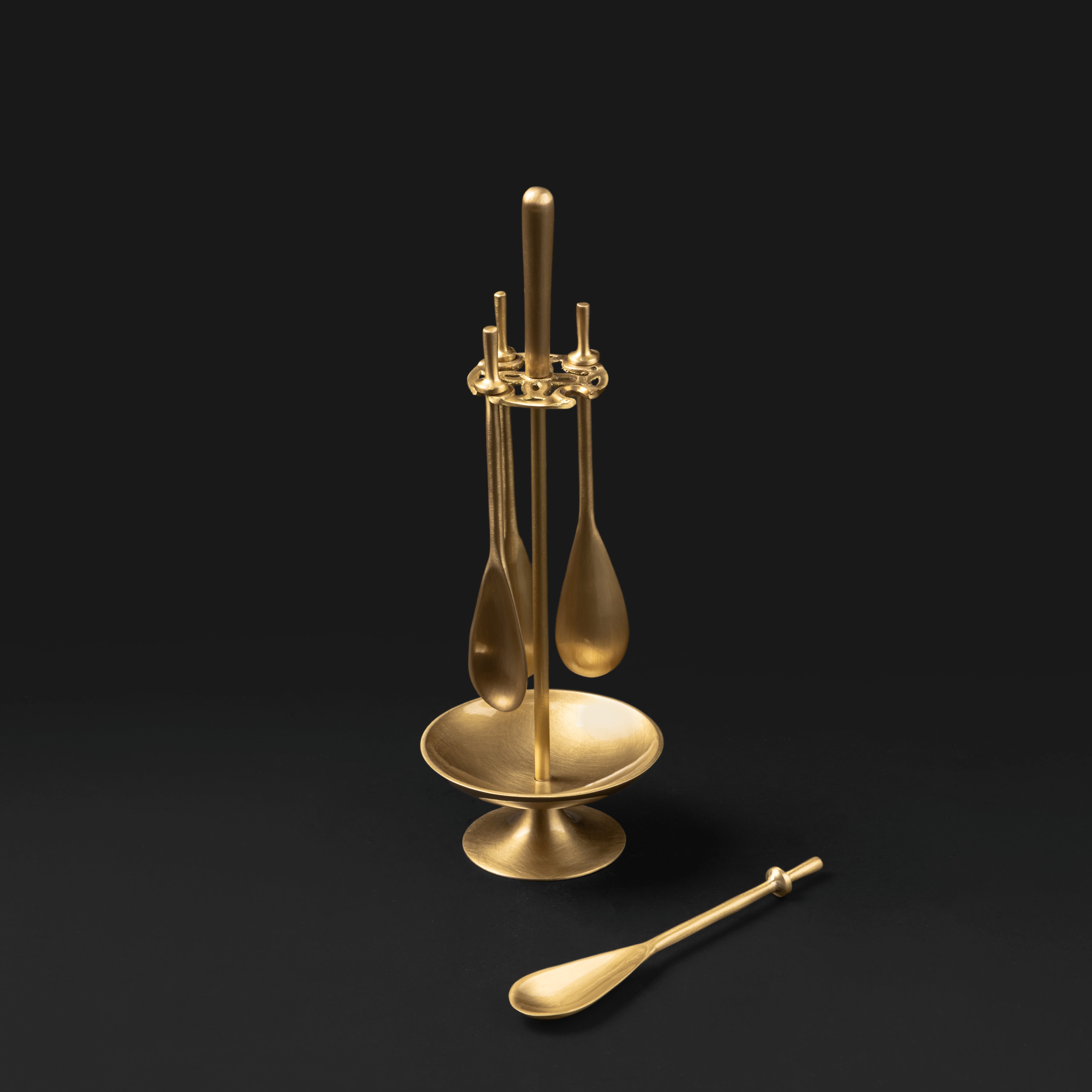 Oorja 4 Spoons and Stand