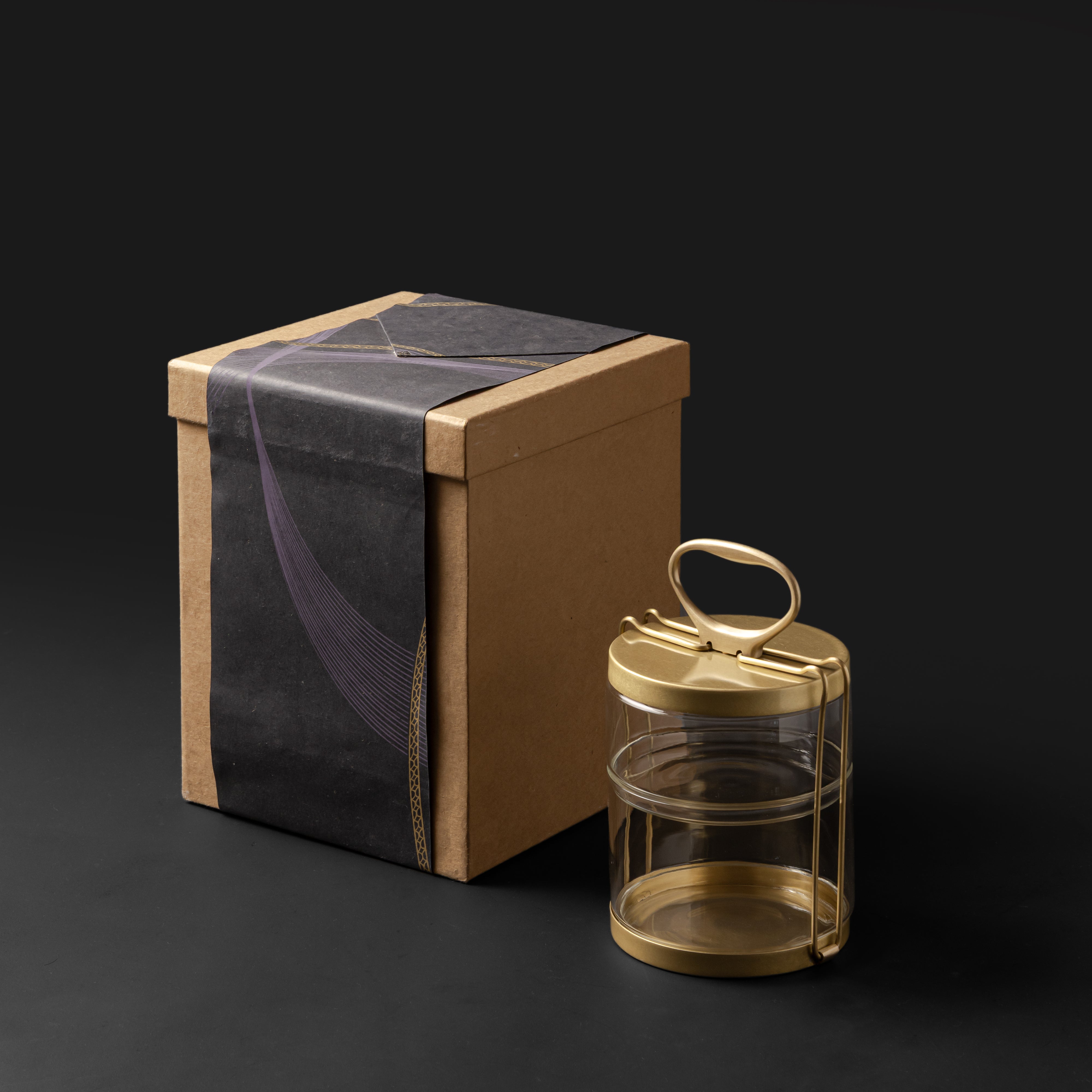Yaatri Tiffin Sona Glass