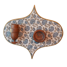 White Oak Wood Sustainable Hand Turned By Kharadi Community. Natural Finish Corporate Gifting Multi functional product Magnetic Gifting Office accessories Keys hooks/key chain holder Corporate gifting Pen stands Aesthetics Functionality Walll Instalation/Organiser
