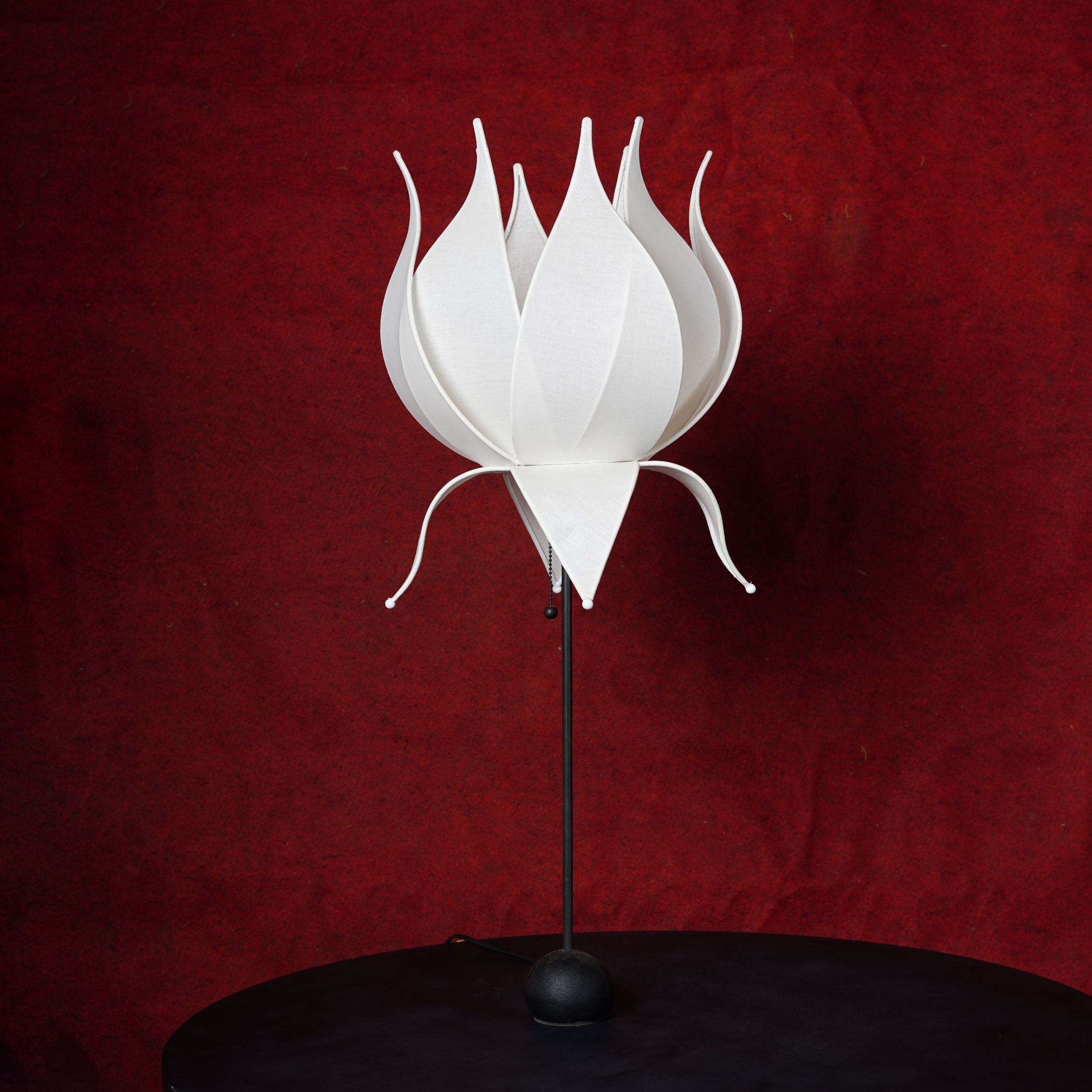 CI Table Lamp Base With Lotus Lampshade S