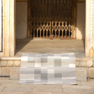 Rekha Bindoo Dhurrie 5'X8'