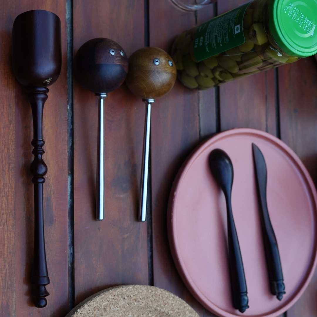 Home Objects , Dining , Kitchen,Gada salt paepper shaker Wallnut Wood brass dinning home object