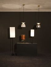 Ci Table Lamp Base With Lamp Shade Cyl 8X16 W/ Linen