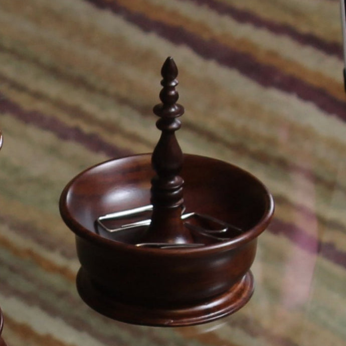 Sultan Pin Holder Stationery Desktop HandCraft