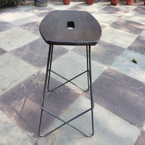 Arc Bar Stool