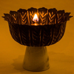 Naga Diva Brass Marble Fibre Glass Wick Lighting Fragrance Home Object Decor Table top