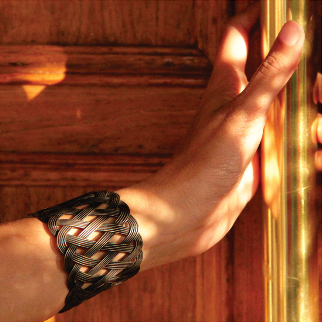 Tokri Cuff Long Ant Wearable Jewellery, hand cuff, black hand cuff, handcrafted hand cuff, bracelet