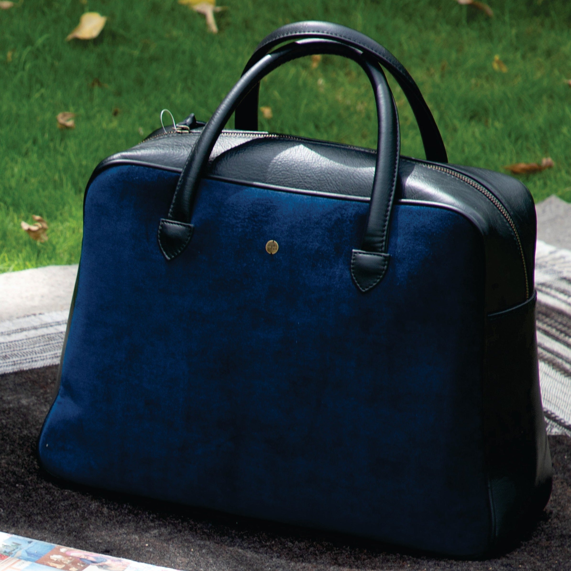 Makhmal Up Duffle Accessory Bag, duffle bag, hand bag, handcrafted bags